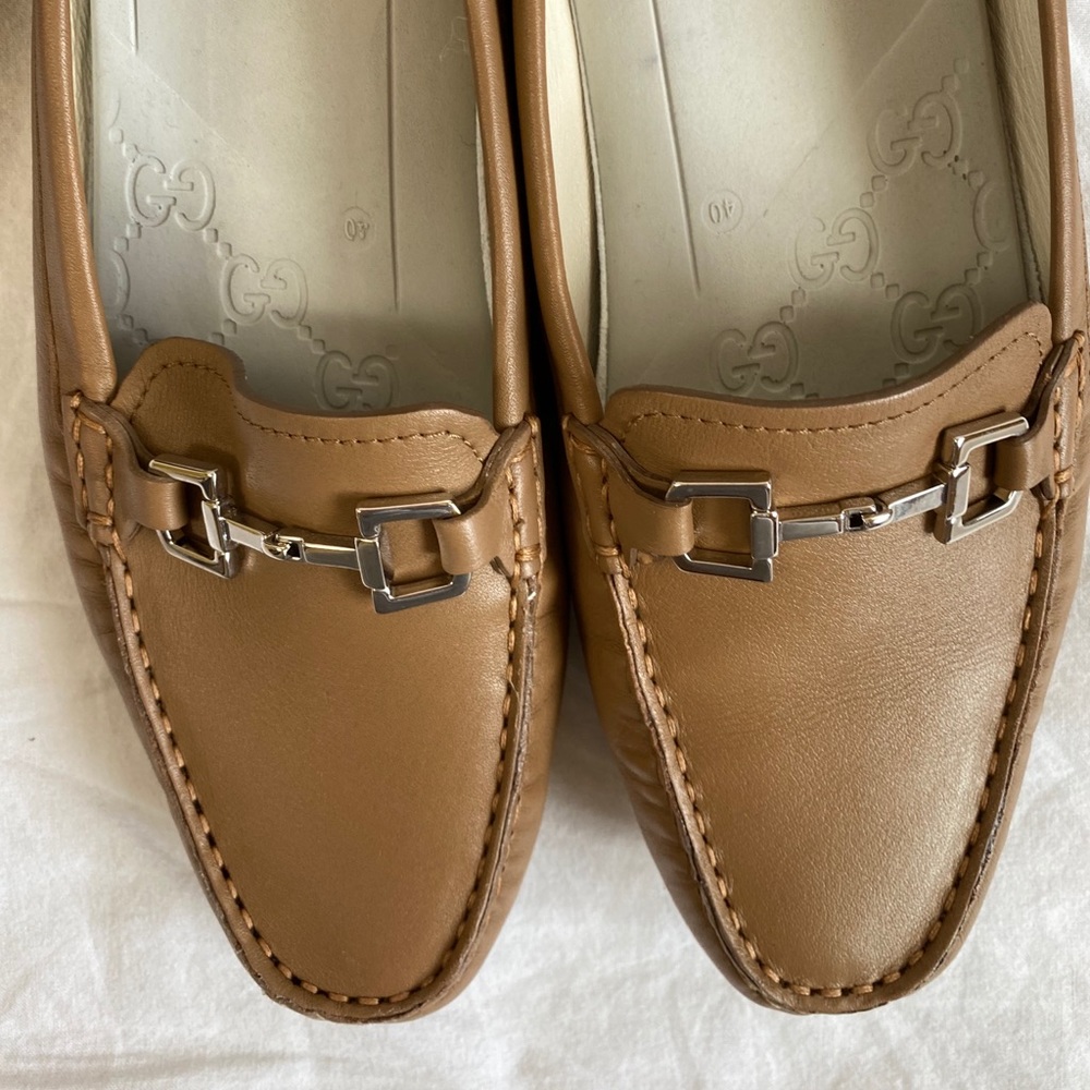 Gucci Tan Leather Horsebit Loafers for Women - Picture 7 of 13